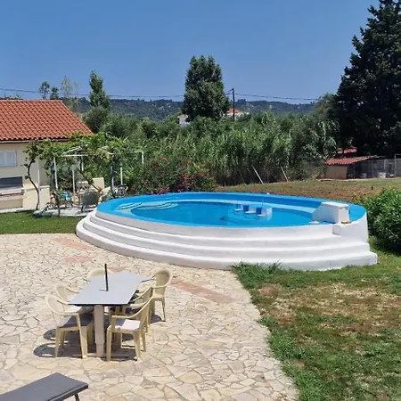 فيلة κούκος Agios Dimitrios (Zakynthos)